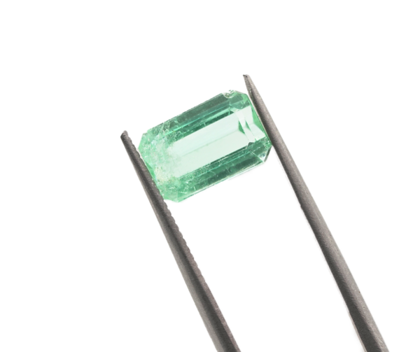 9.4mmx6.2mmx5.0mm Emerald Tourmaline
