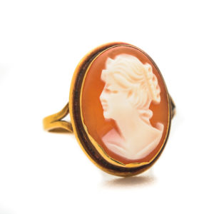 Women's 18KT Yellow Gold Cameo Ring